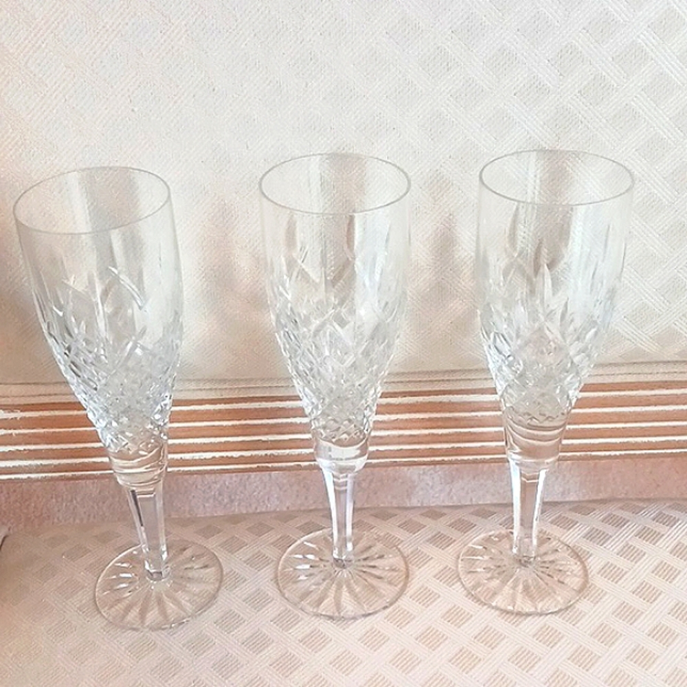 Vintage crystal fluted glasses 7"tall....set of 3,,,,New